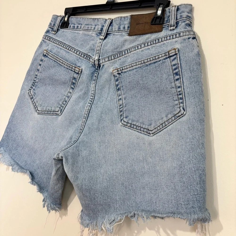 CALVIN KLEIN Vintage USA Western Men's 33 Cut-Off Light Blue Denim Jean Shorts